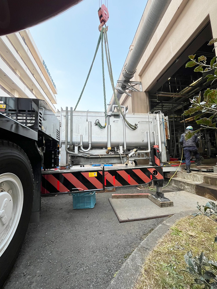 某医大冷凍機更新工事